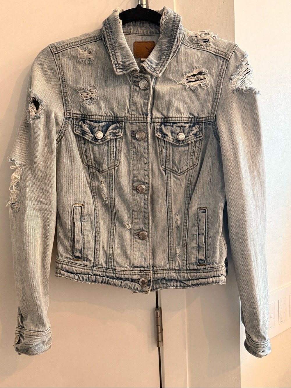 American Eagle Outfitters AEO Distressed Denim Jacket  |  Light Blue  |  Small